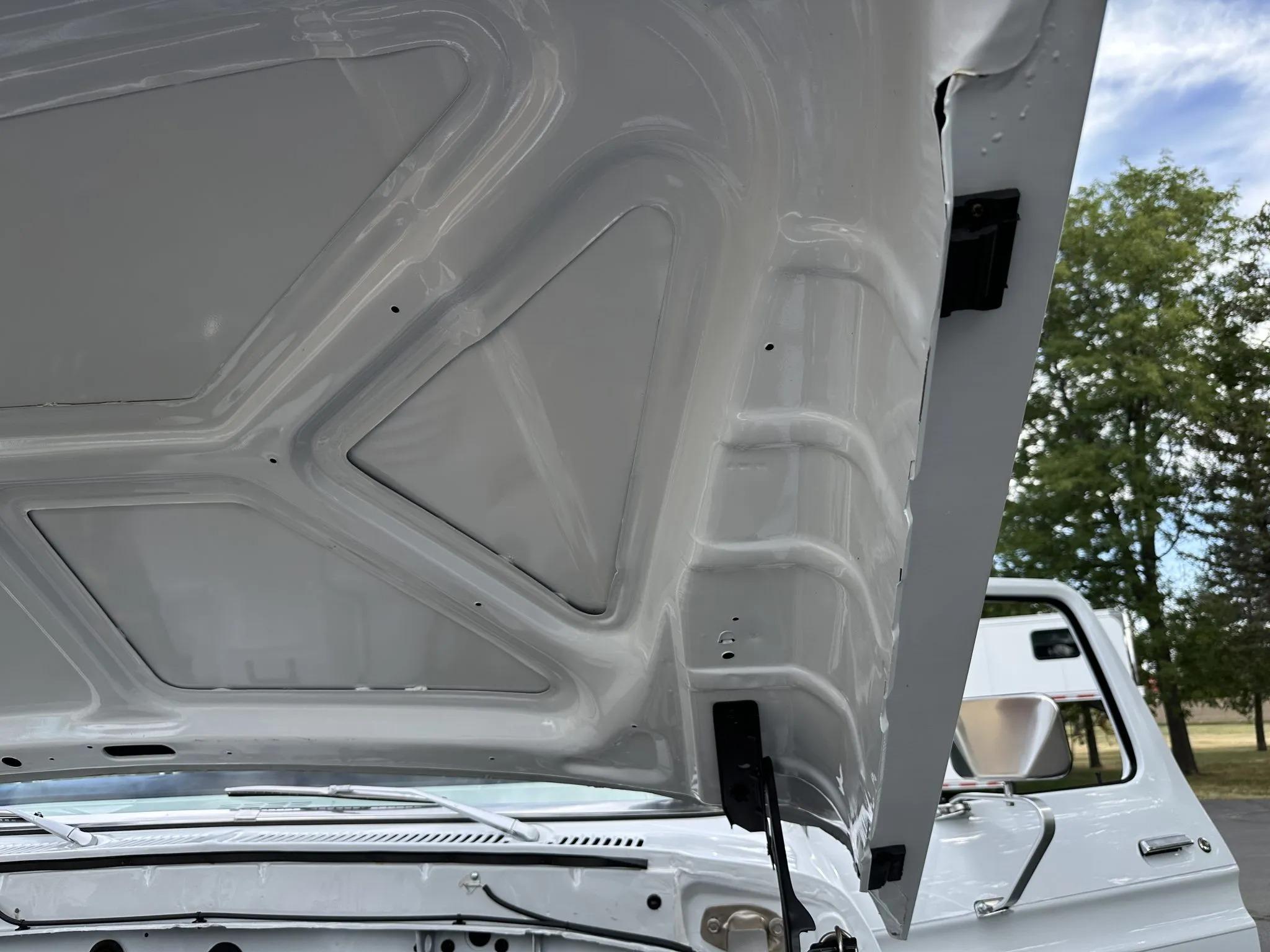 Modified 1975 Ford F-250 SuperCab 4×4