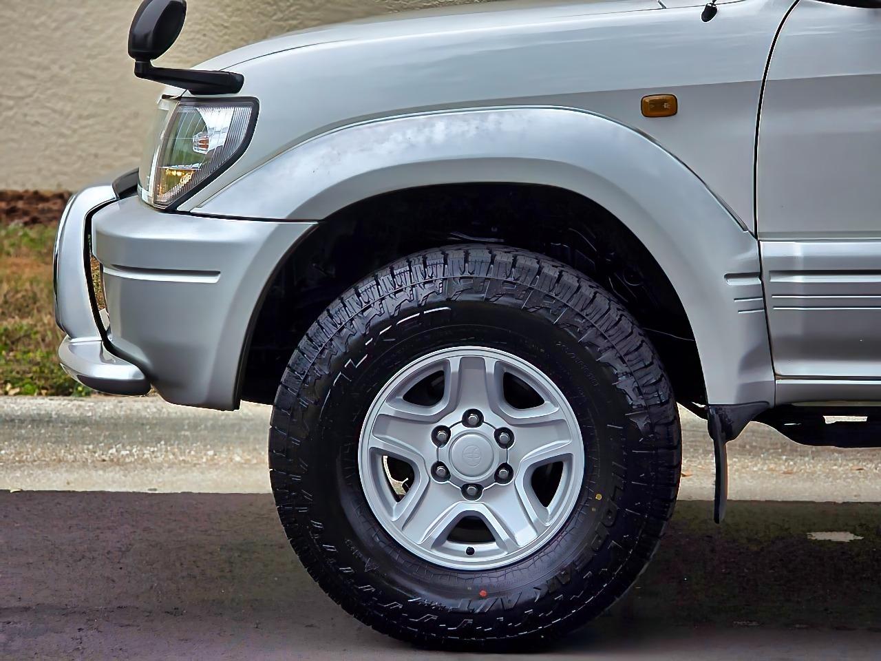 2000 Toyota Land Cruiser Prado TX Limited