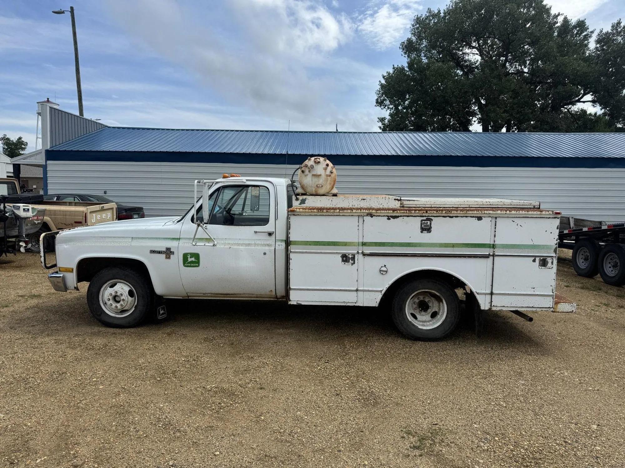 1982 Chevrolet C30 Pickup