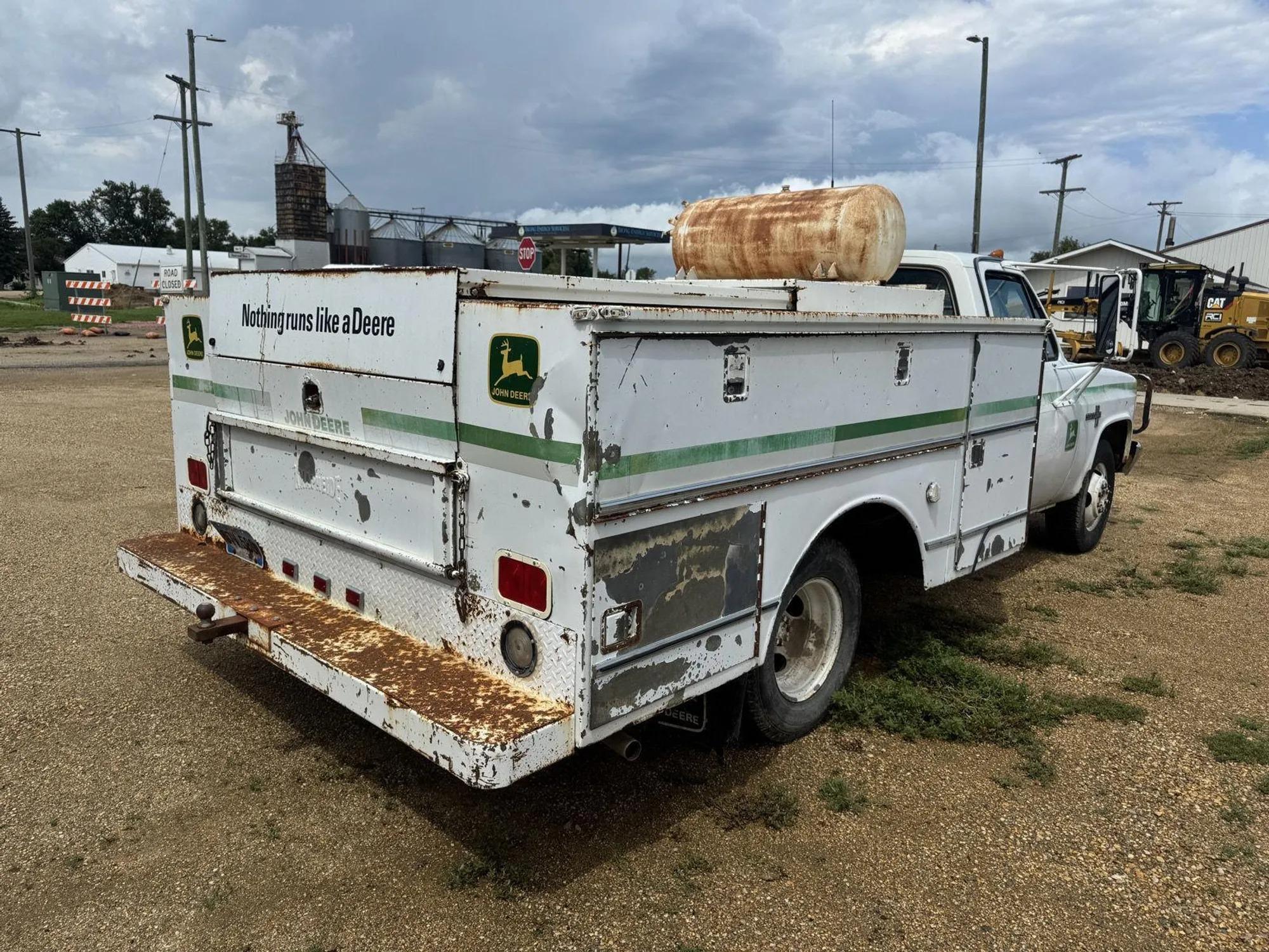 1982 Chevrolet C30 Pickup
