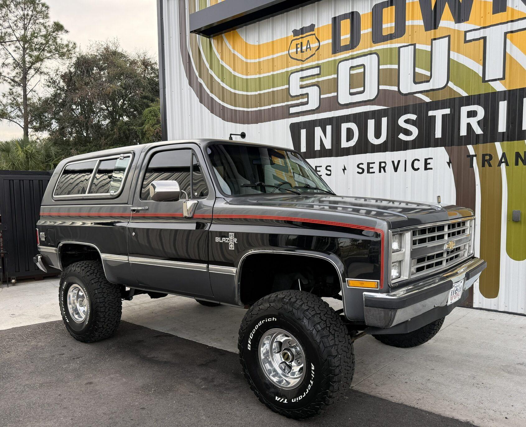 1987 Chevrolet K-5 Blazer Silverado - 5