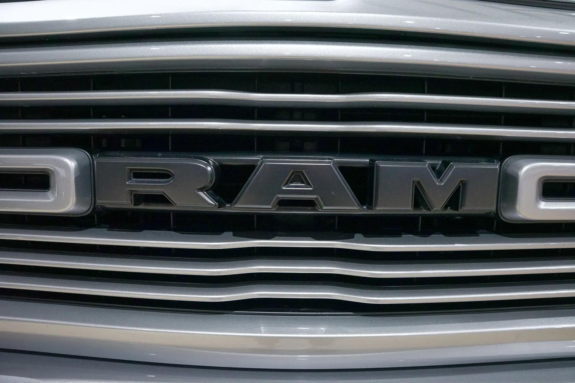 2021 Dodge Ram 1500 Laramie "Hell Horn"
