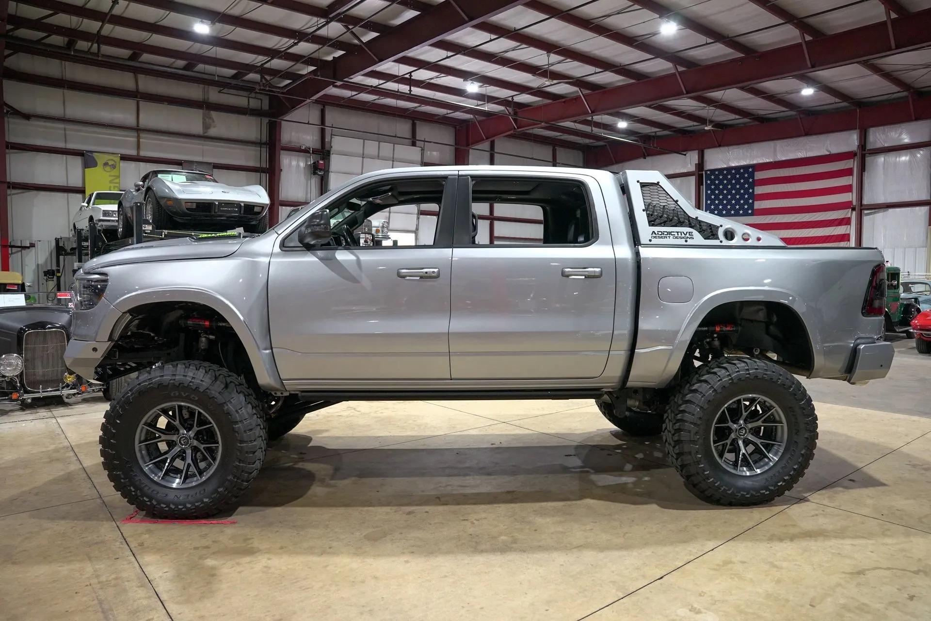 2021 Dodge Ram 1500 Laramie "Hell Horn" - 3