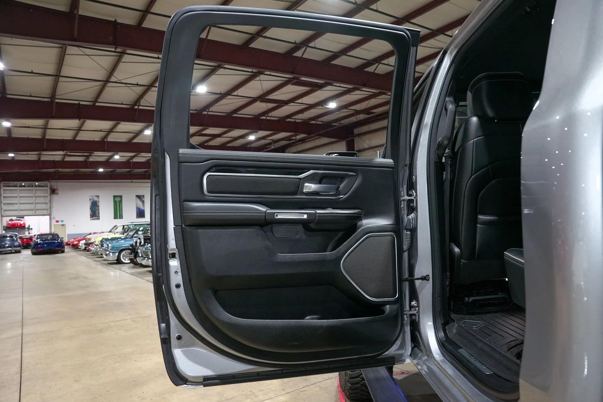 2021 Dodge Ram 1500 Laramie "Hell Horn"