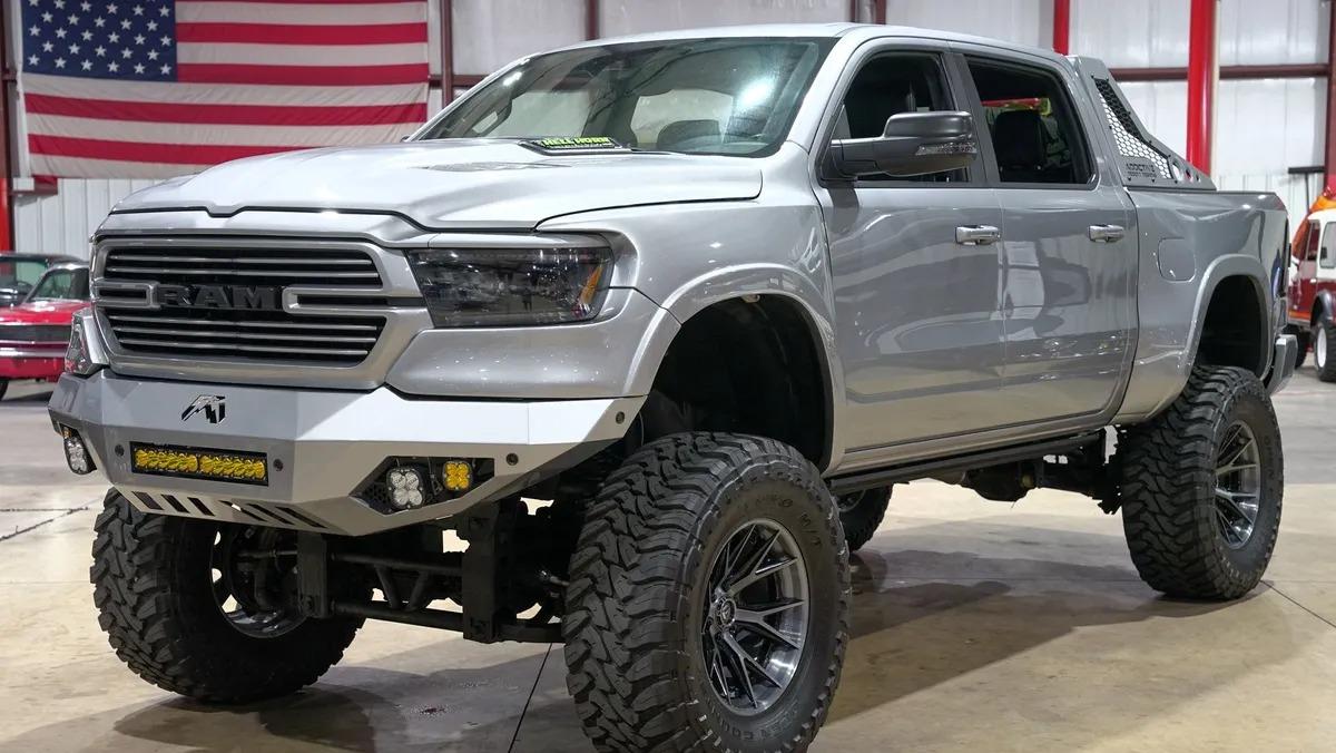 2021 Dodge Ram 1500 Laramie "Hell Horn" - 2