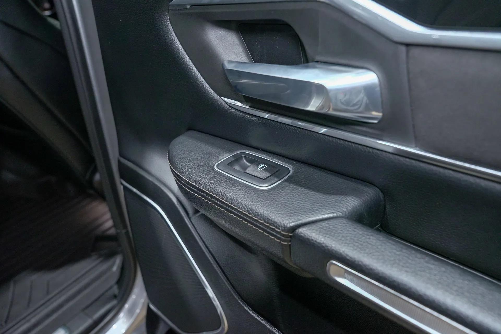 2021 Dodge Ram 1500 Laramie "Hell Horn"