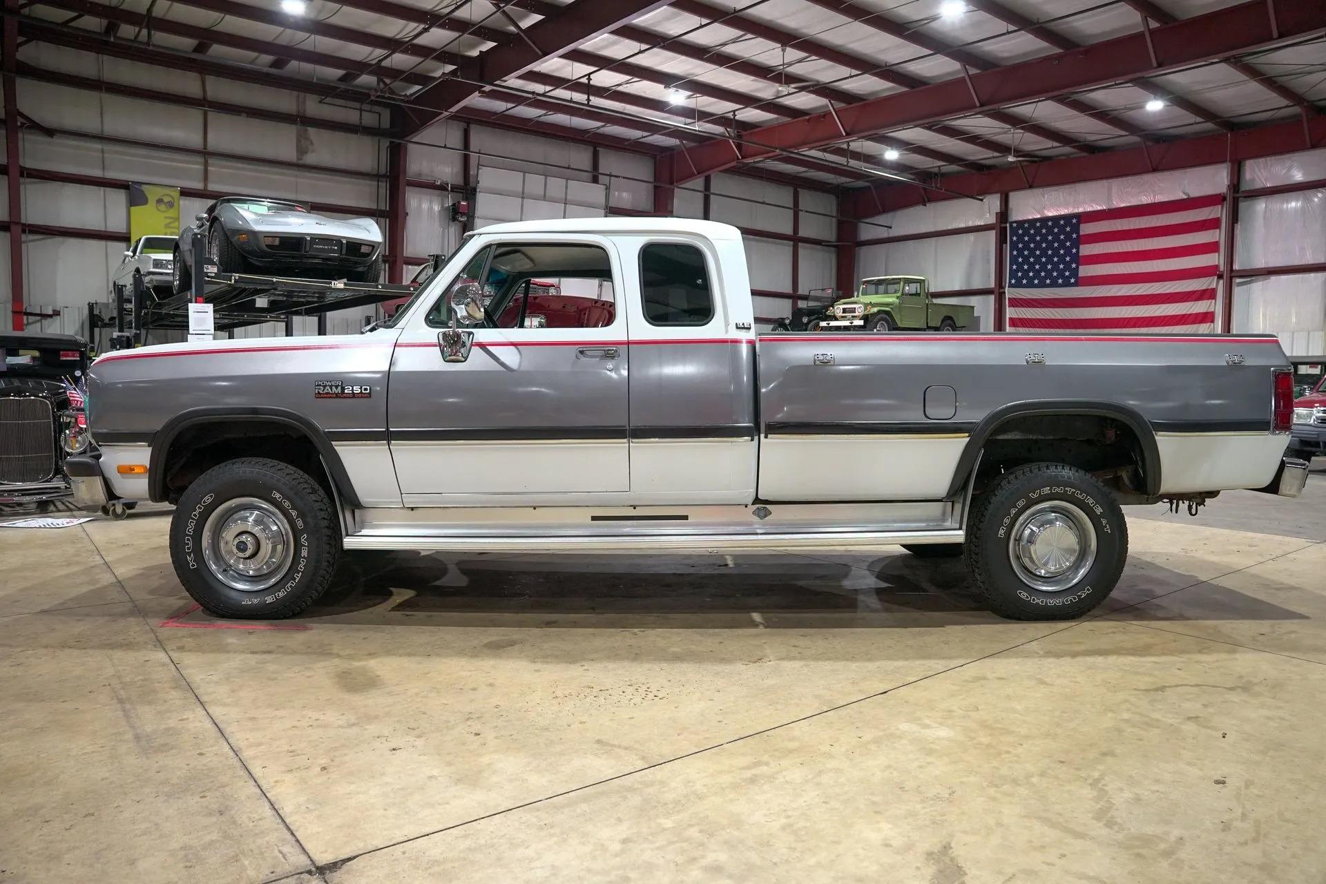 1992 Dodge Ram W250 LE - 2