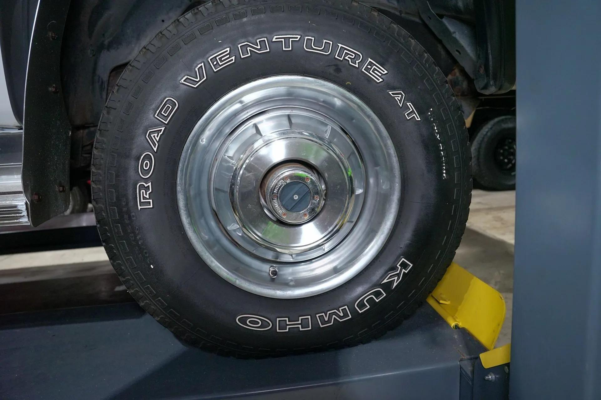 1992 Dodge Ram W250 LE