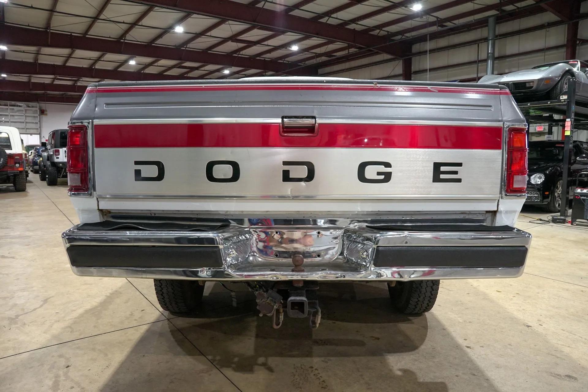 1992 Dodge Ram W250 LE