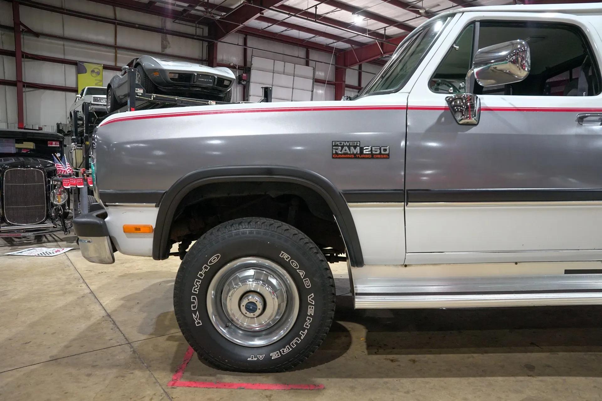 1992 Dodge Ram W250 LE