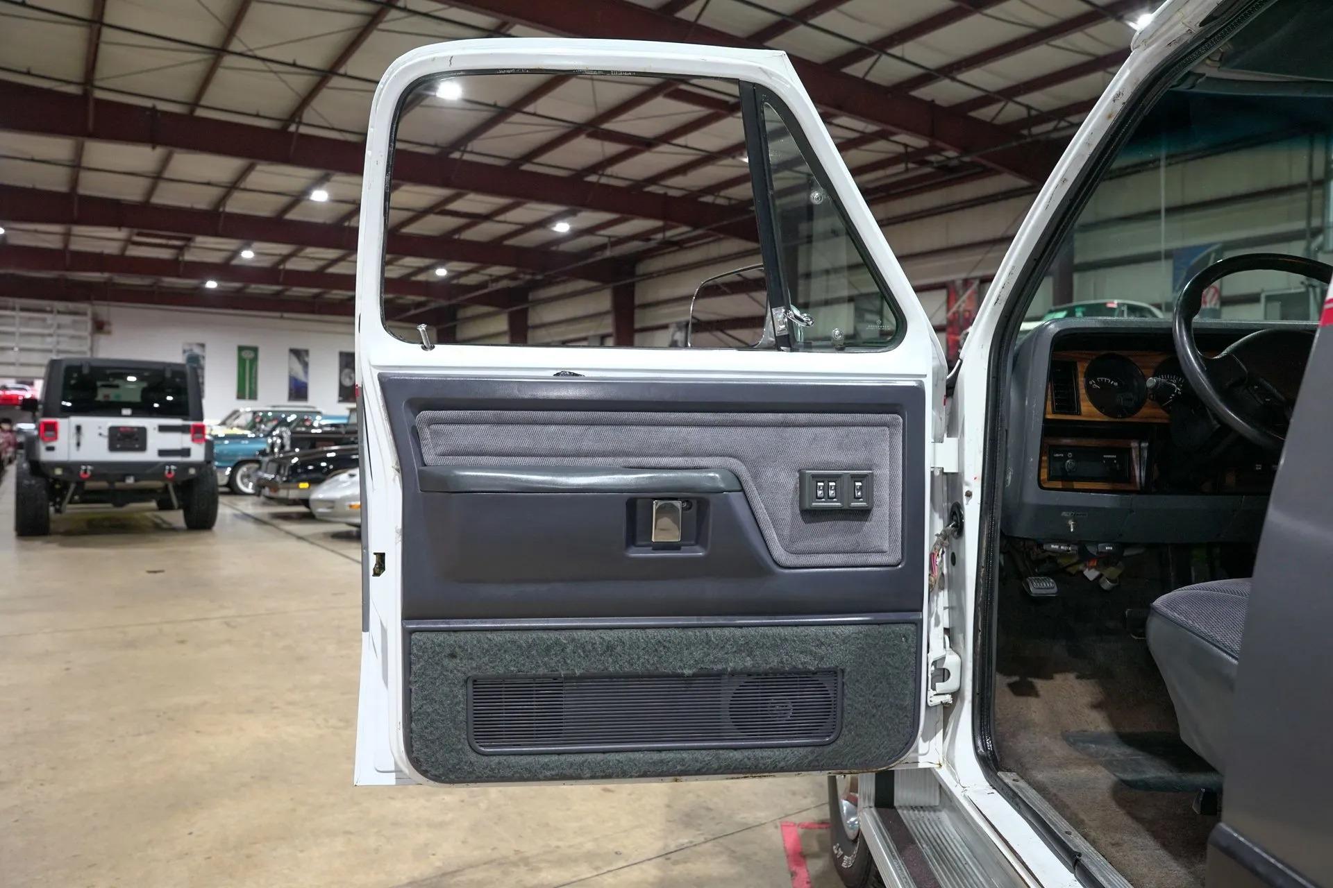 1992 Dodge Ram W250 LE