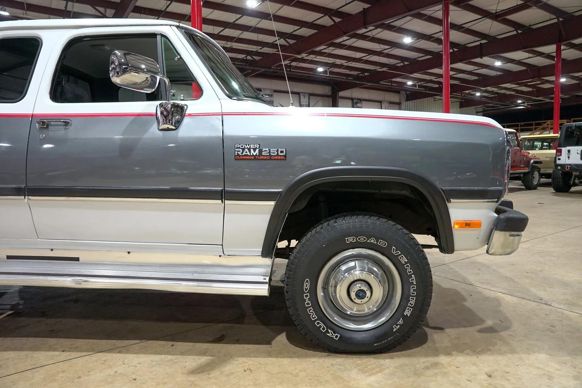 1992 Dodge Ram W250 LE