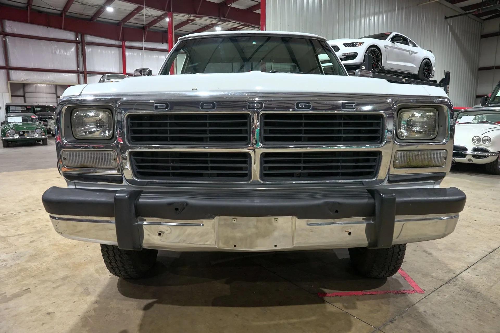 1992 Dodge Ram W250 LE