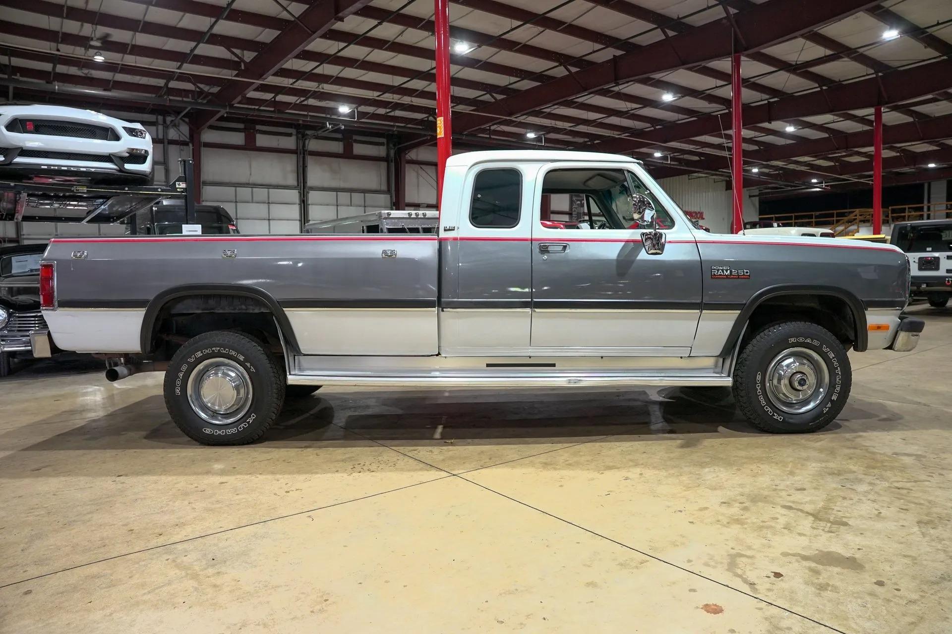 1992 Dodge Ram W250 LE