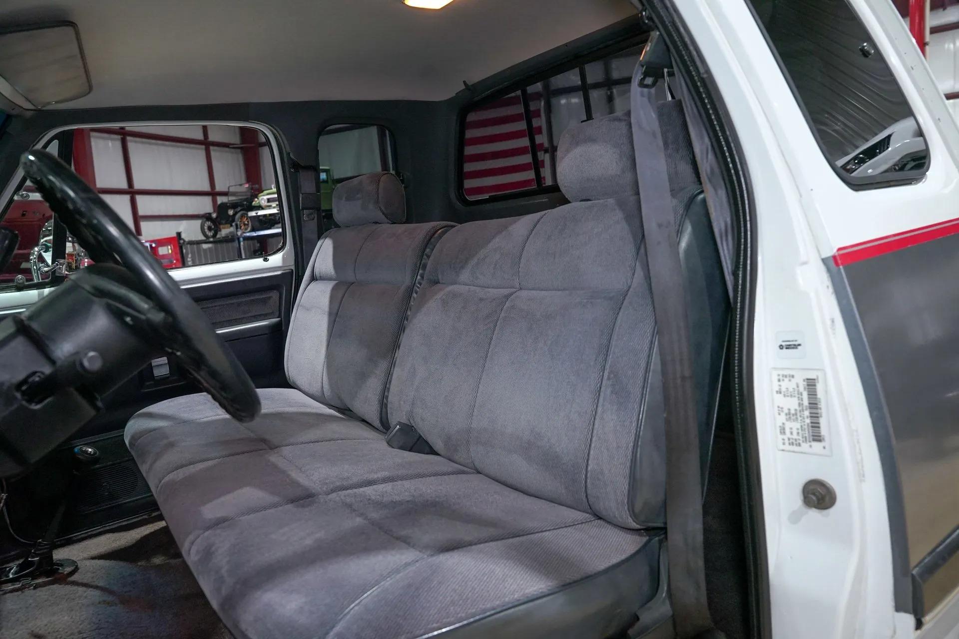 1992 Dodge Ram W250 LE