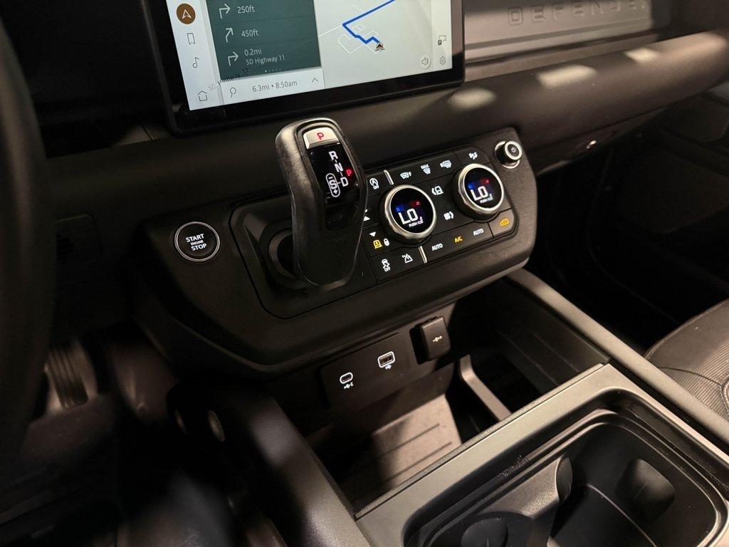 2024 Land Rover Defender 90 X-Dynamic SE