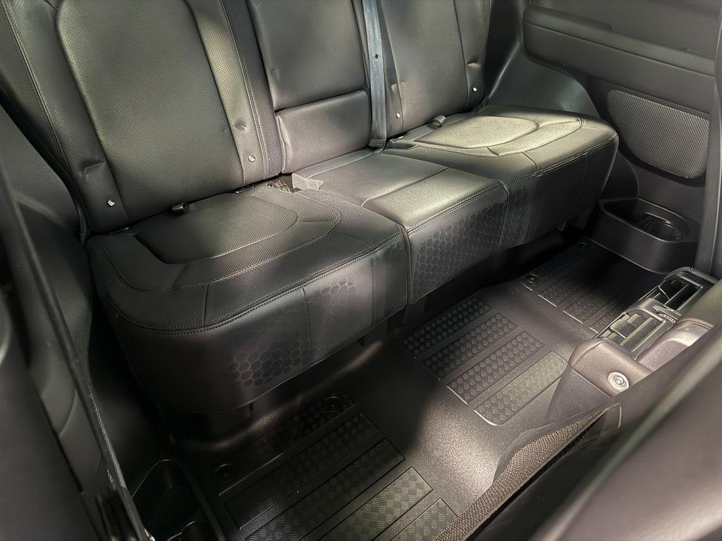 2024 Land Rover Defender 90 X-Dynamic SE