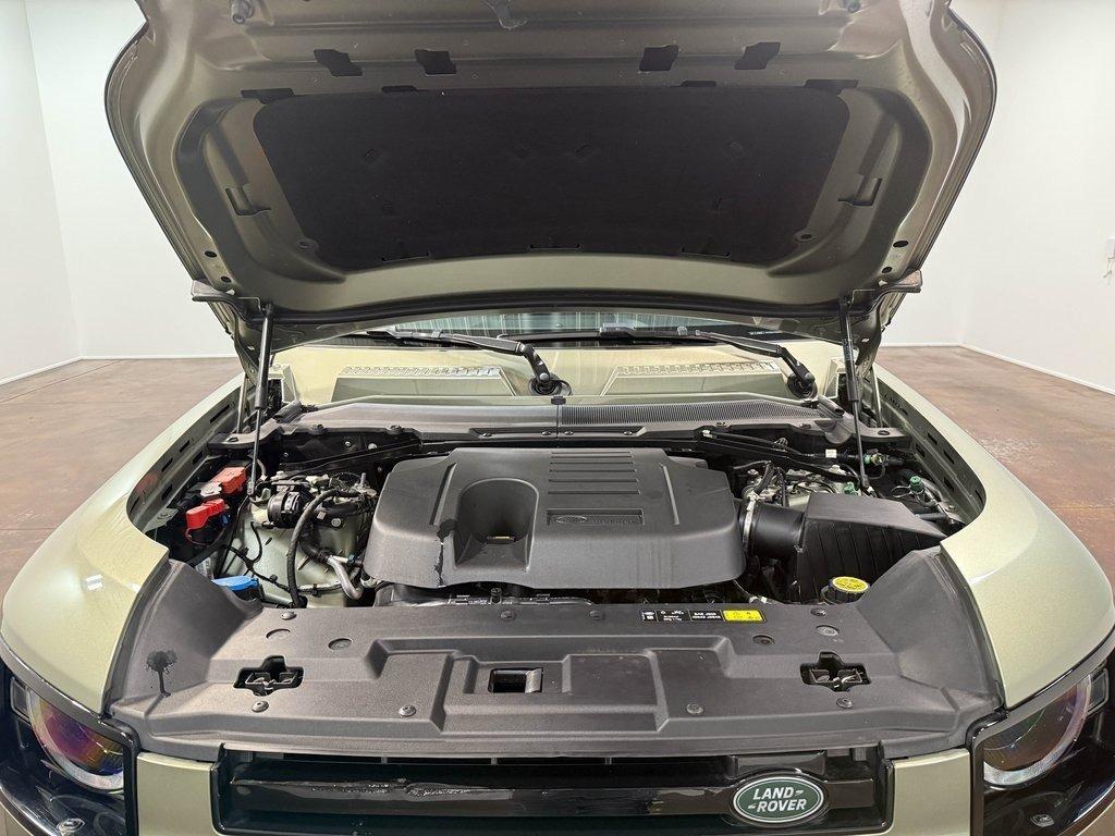 2024 Land Rover Defender 90 X-Dynamic SE