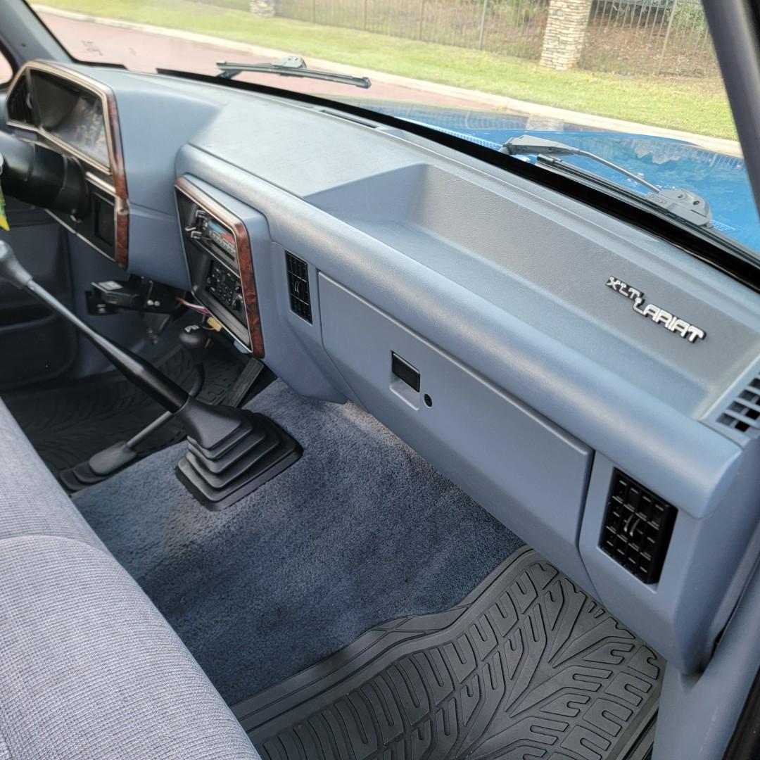 1990 Ford F-250 XLT Lariat