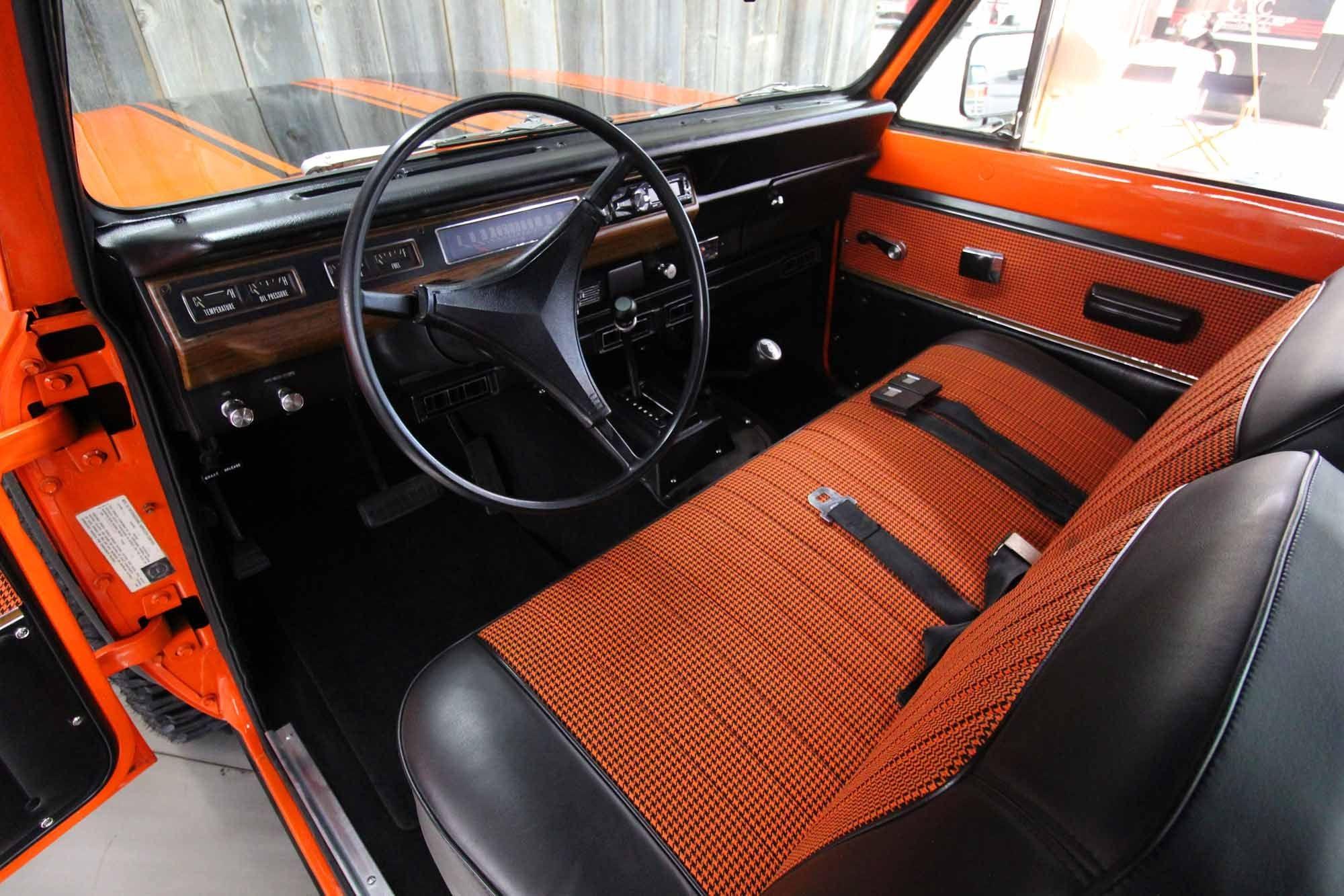 1976 International Scout Traveler