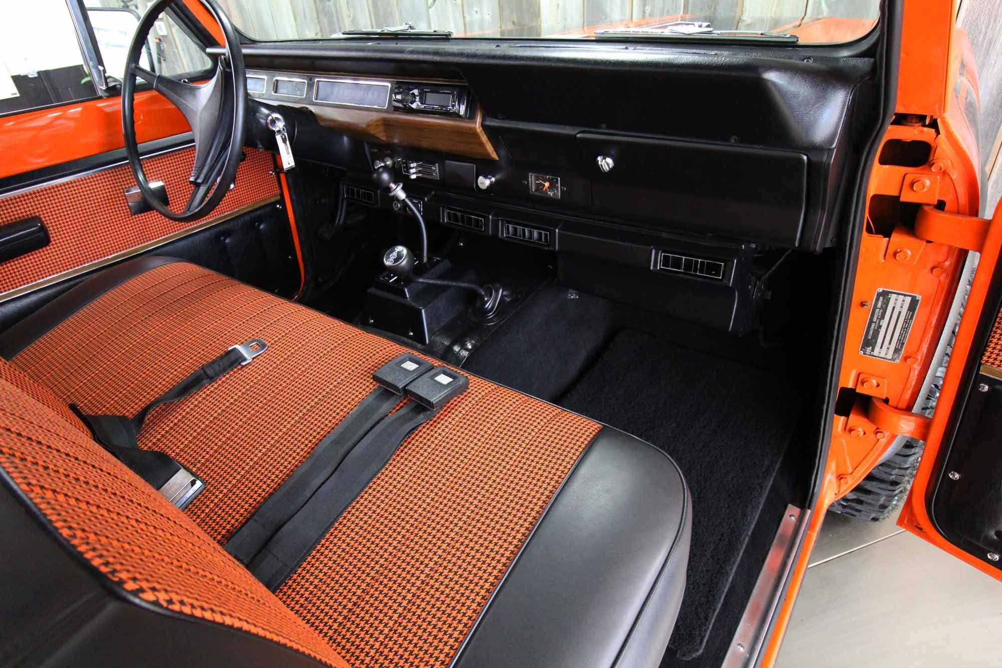 1976 International Scout Traveler