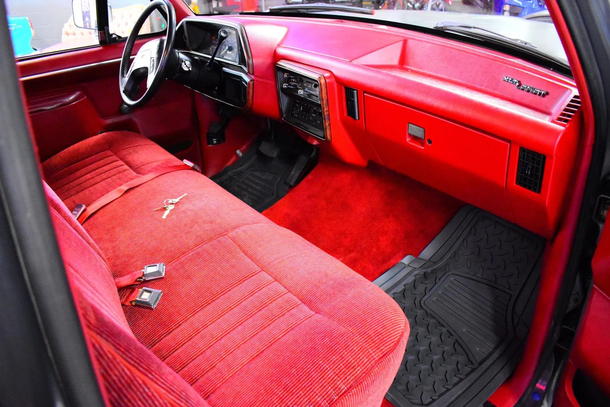 67k-Mile 1987 Ford F-250 XLT Lariat