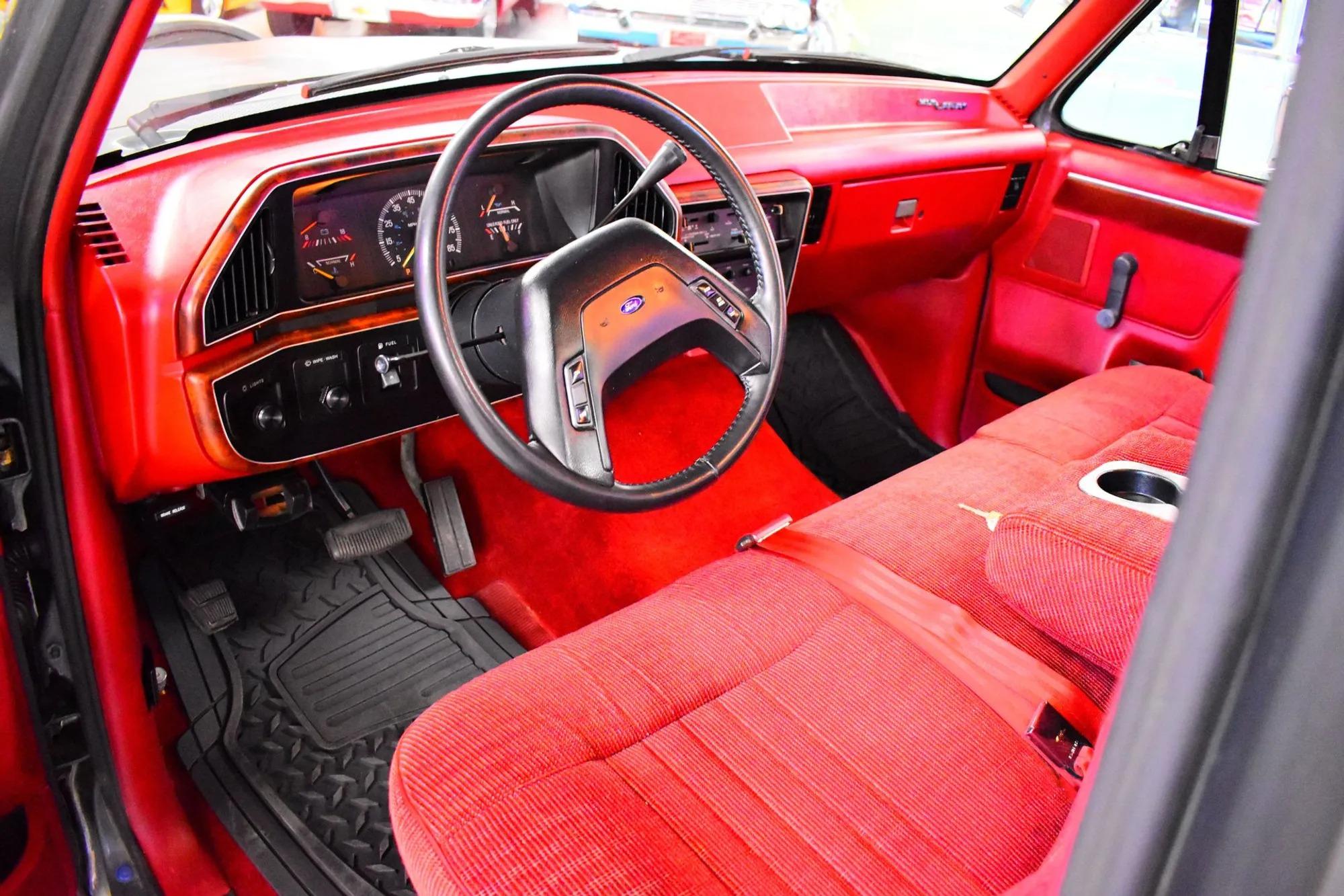 67k-Mile 1987 Ford F-250 XLT Lariat