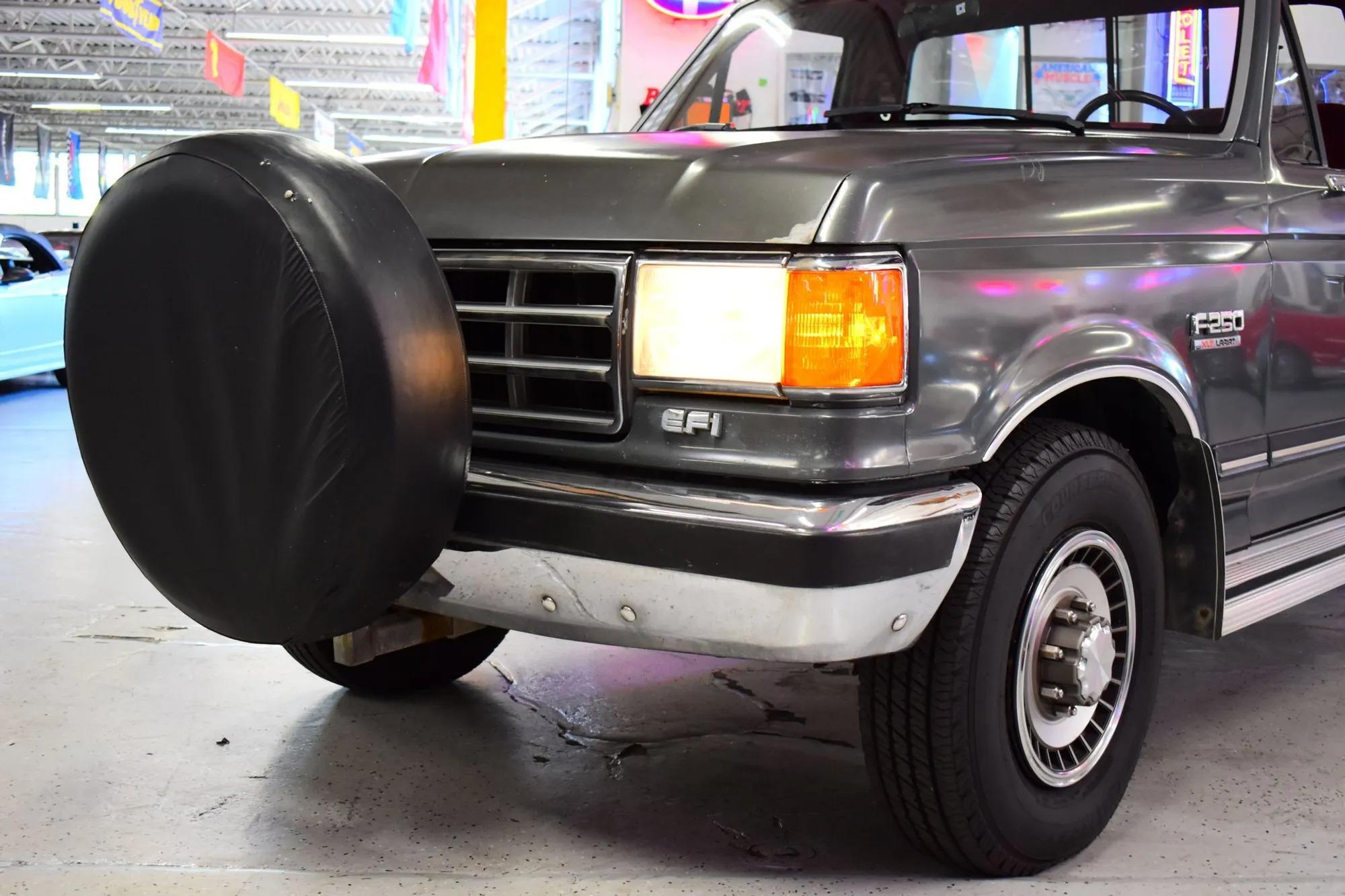 67k-Mile 1987 Ford F-250 XLT Lariat