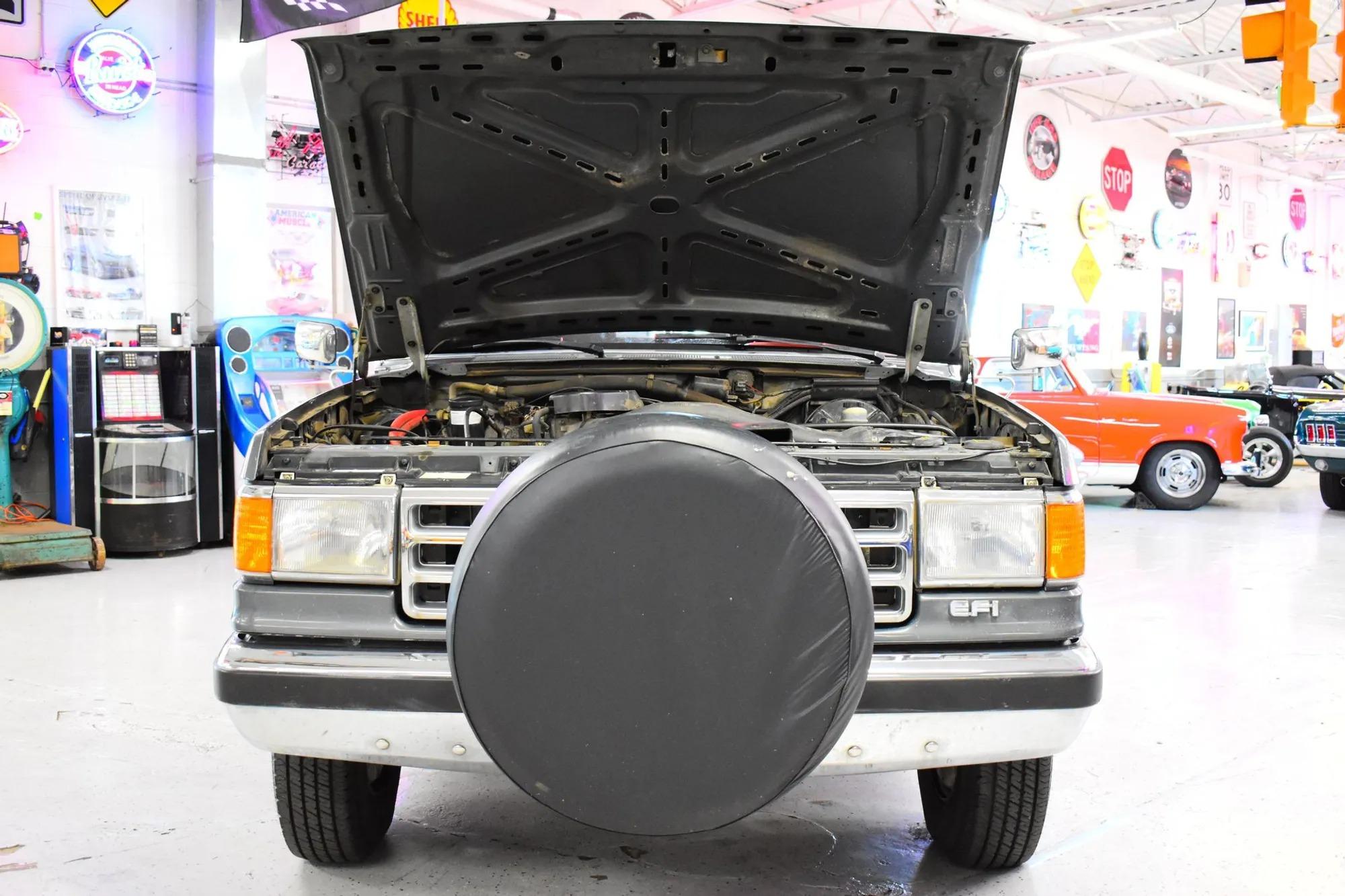 67k-Mile 1987 Ford F-250 XLT Lariat