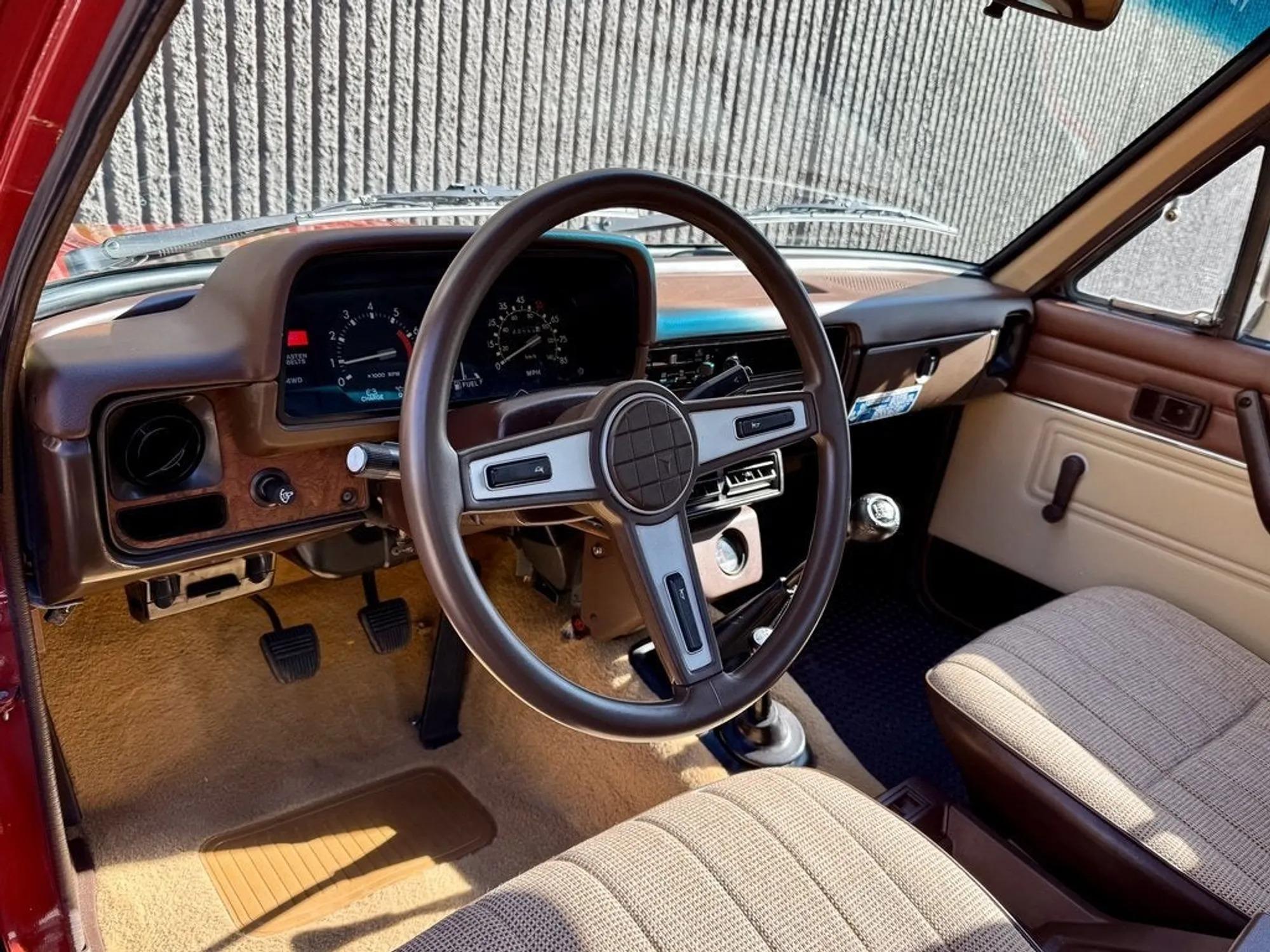 1983 Toyota Pickup SR5