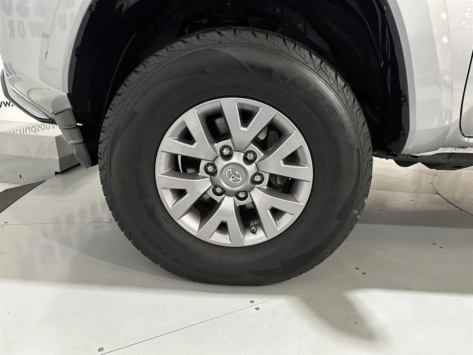 2018 Toyota Tacoma SR5