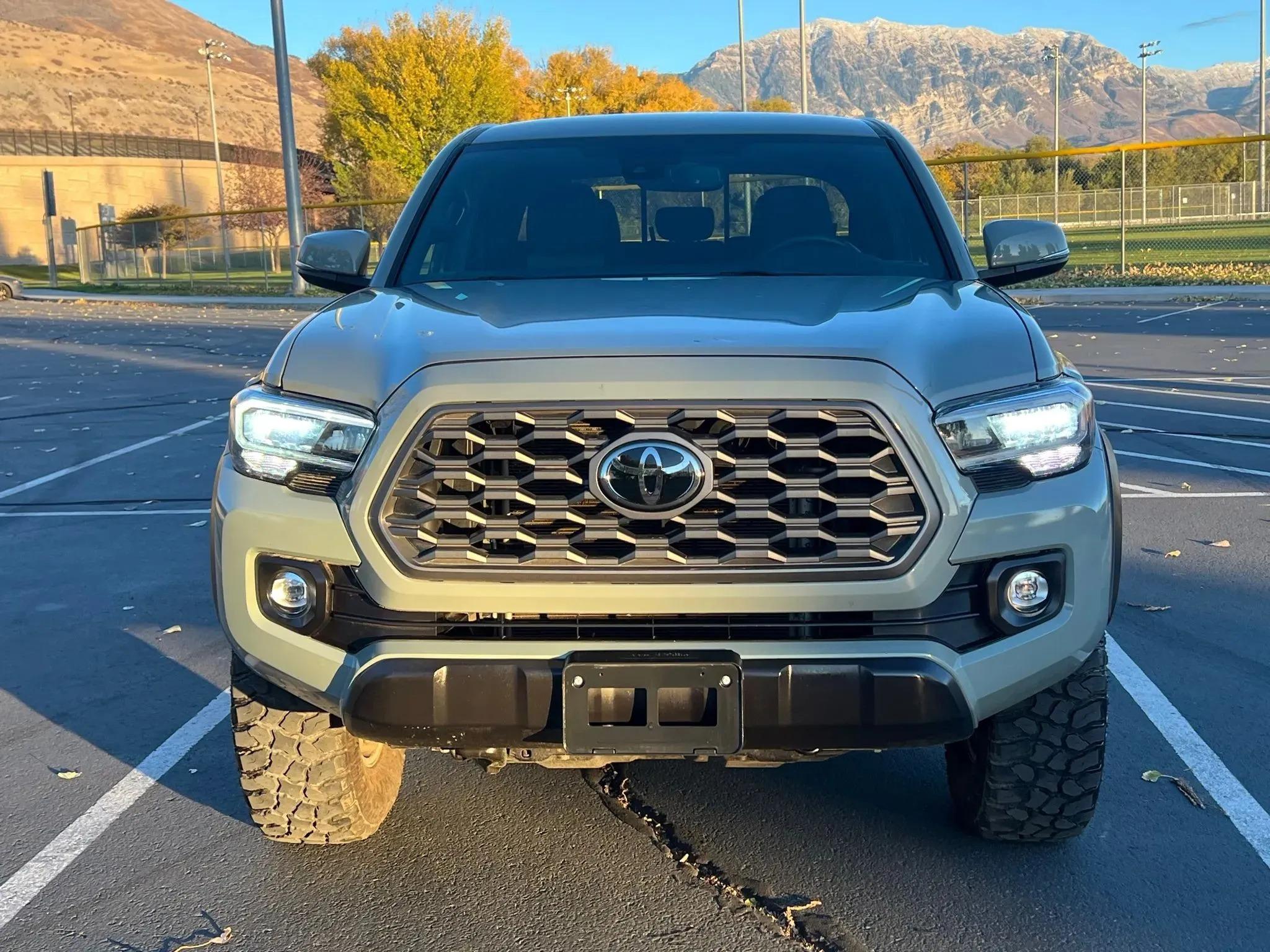 2023 Toyota Tacoma TRD Off-Road - 3