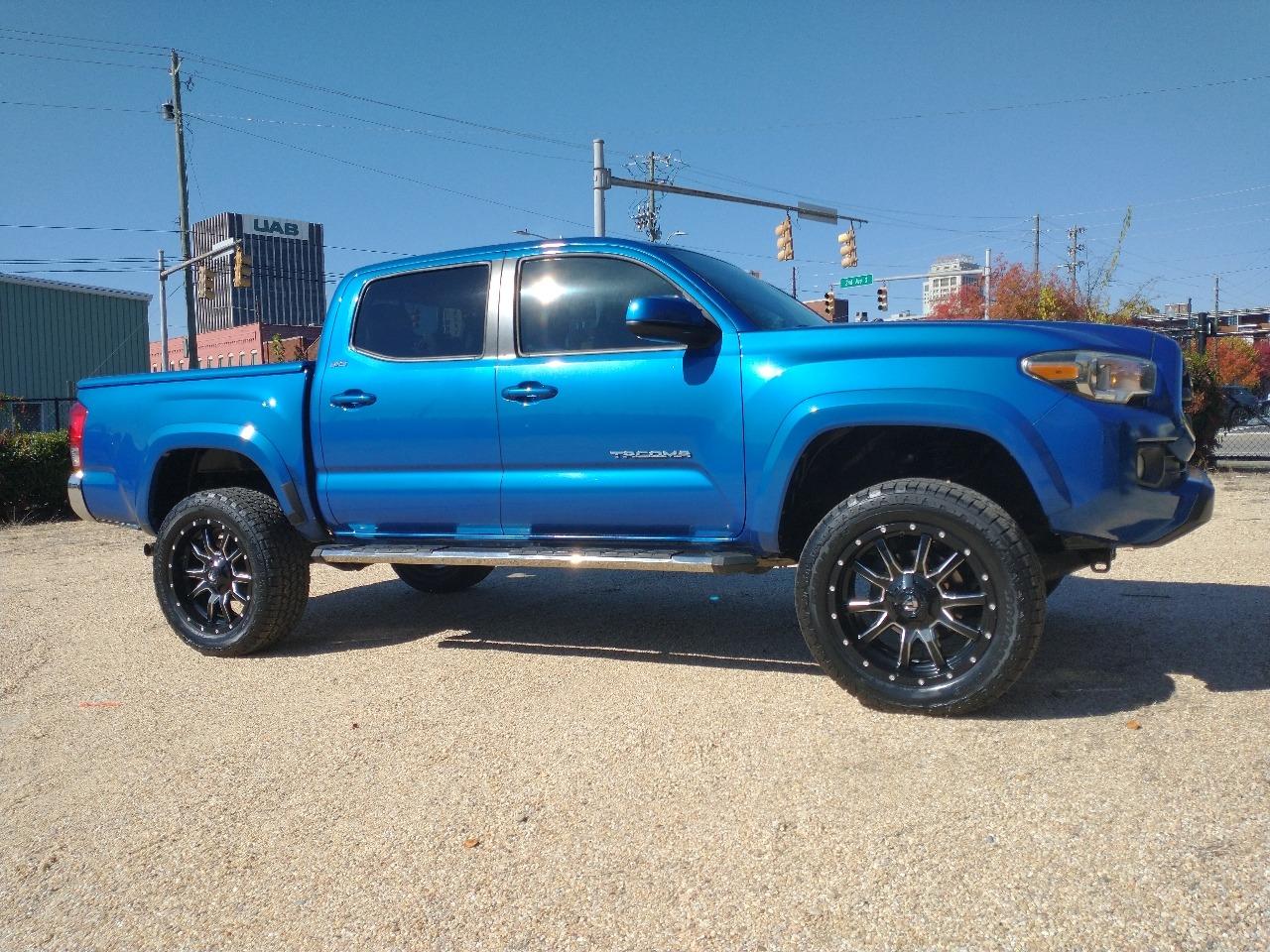 2017 Toyota Tacoma SR5