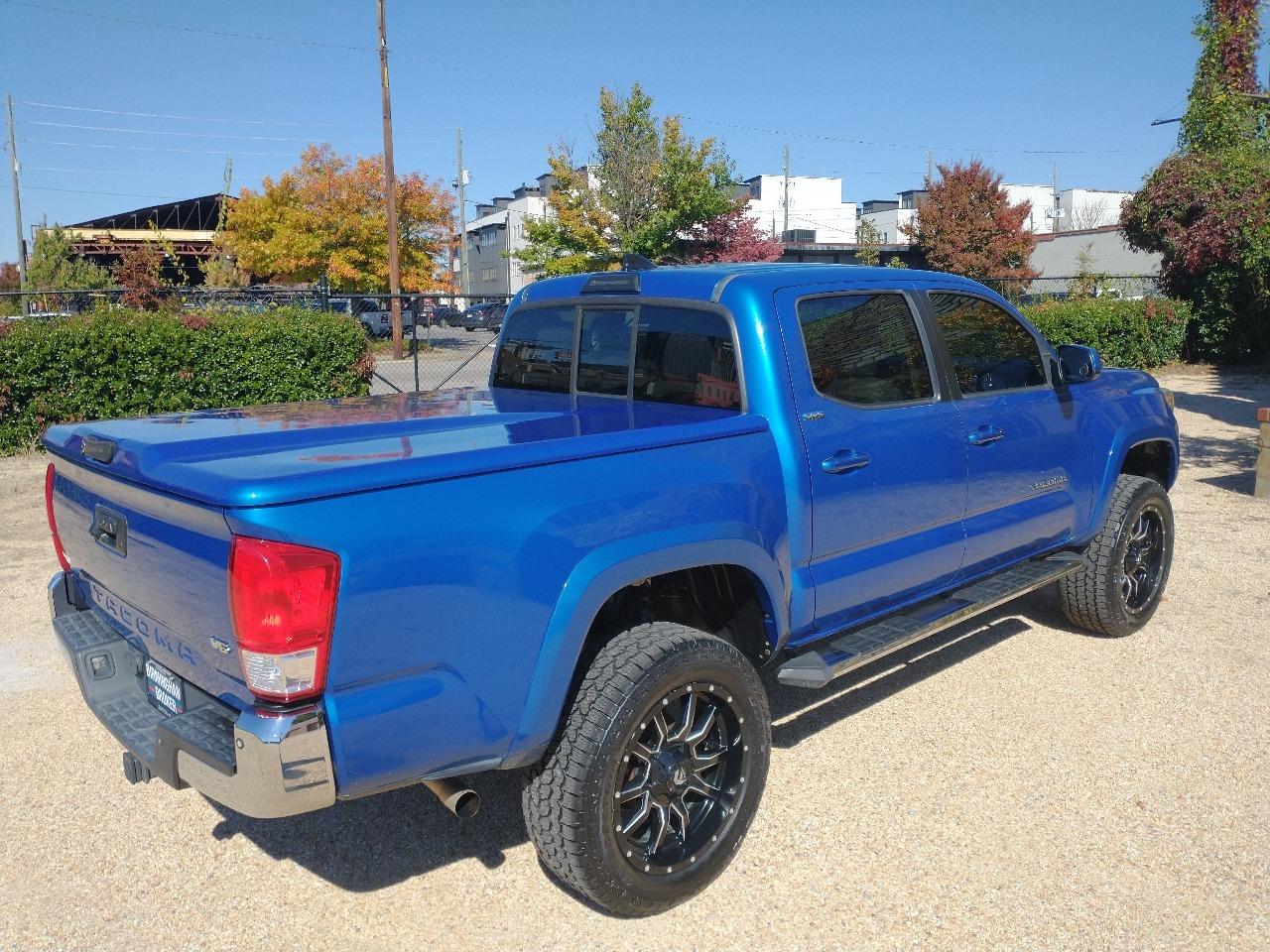 2017 Toyota Tacoma SR5