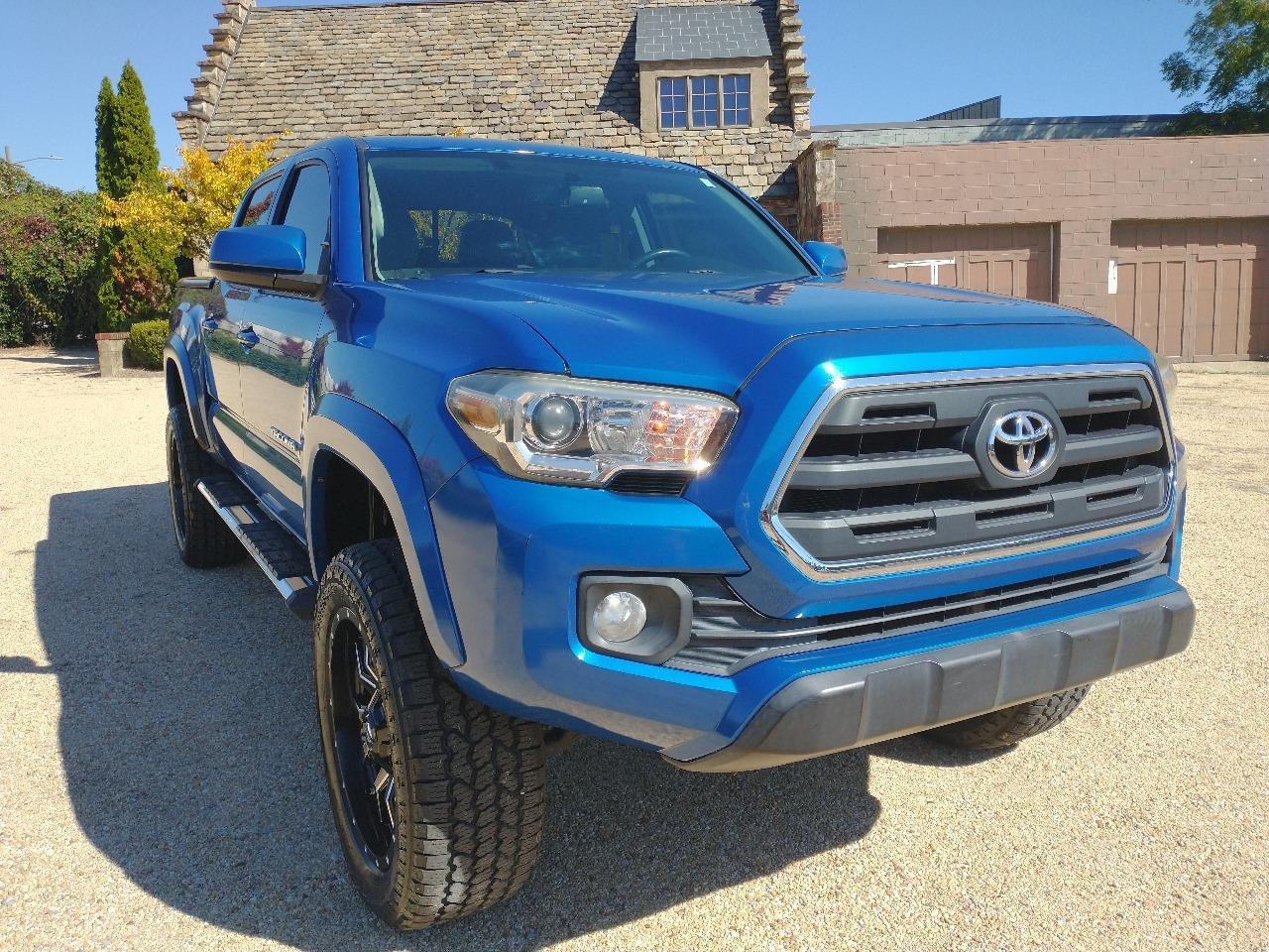 2017 Toyota Tacoma SR5