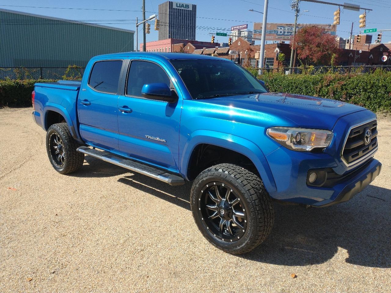 2017 Toyota Tacoma SR5