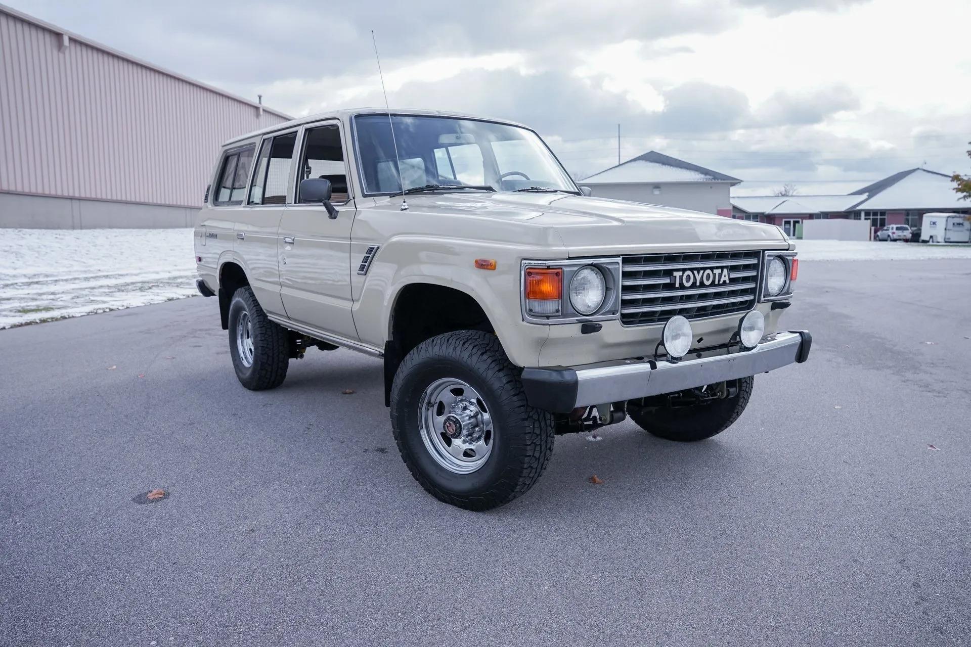 Toyota Land Cruiser