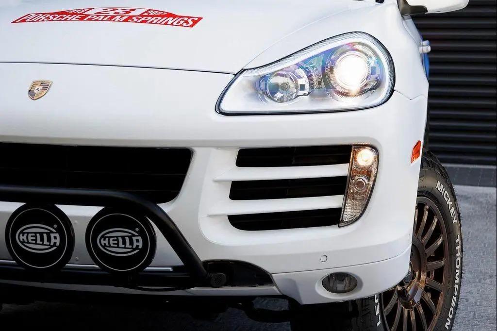 Modified 2008 Porsche Cayenne S