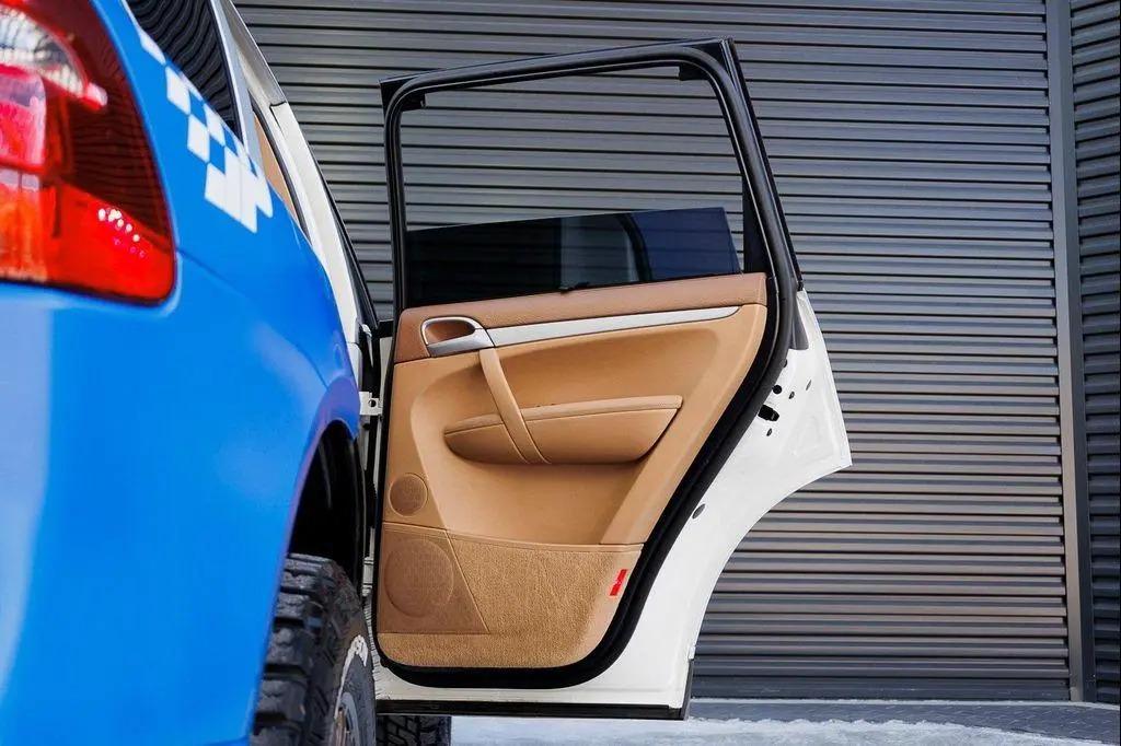 Modified 2008 Porsche Cayenne S