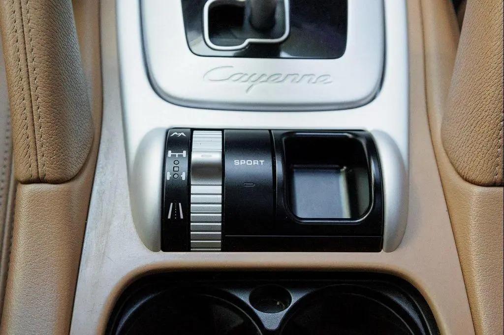 Modified 2008 Porsche Cayenne S