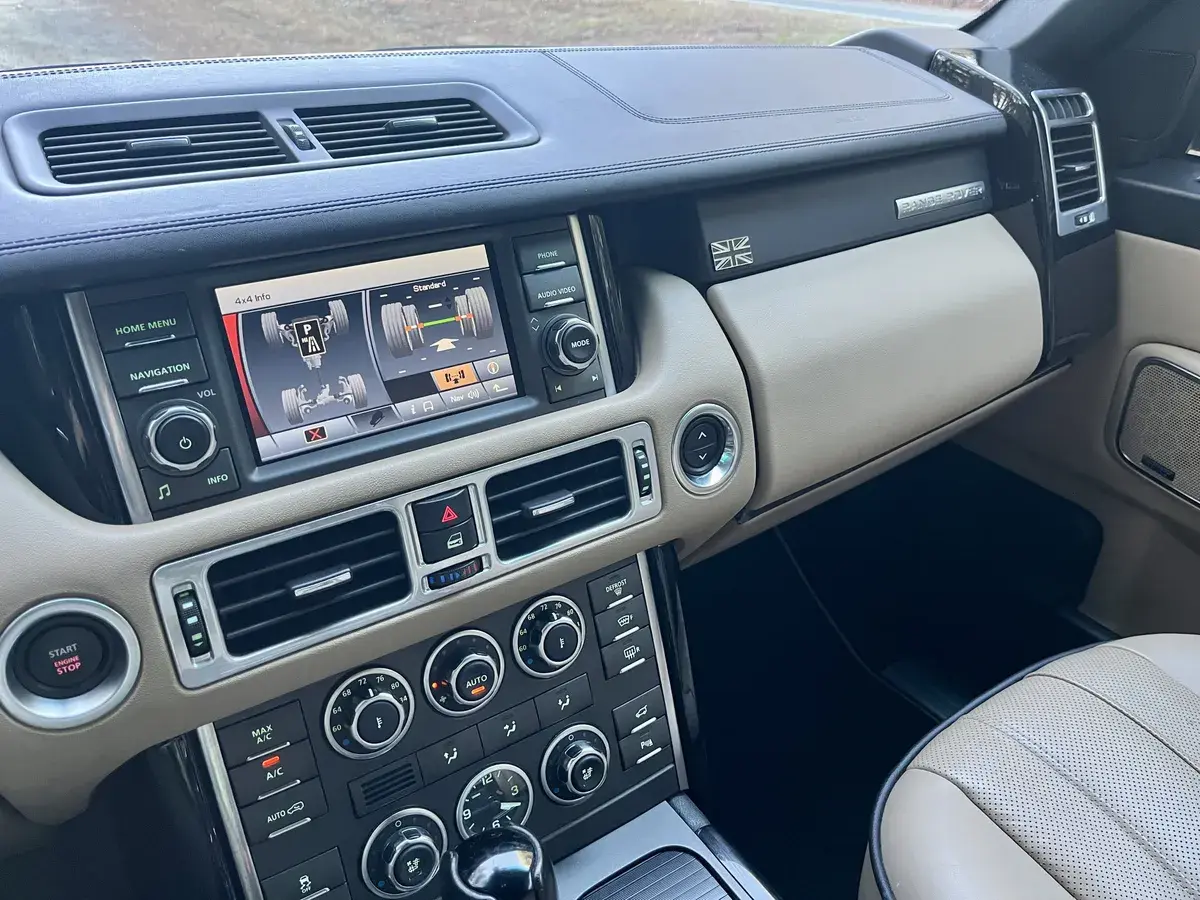 2012 Land Rover Range Rover HSE Lux