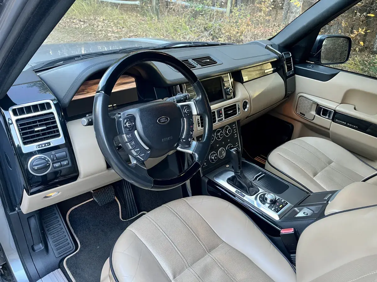 2012 Land Rover Range Rover HSE Lux