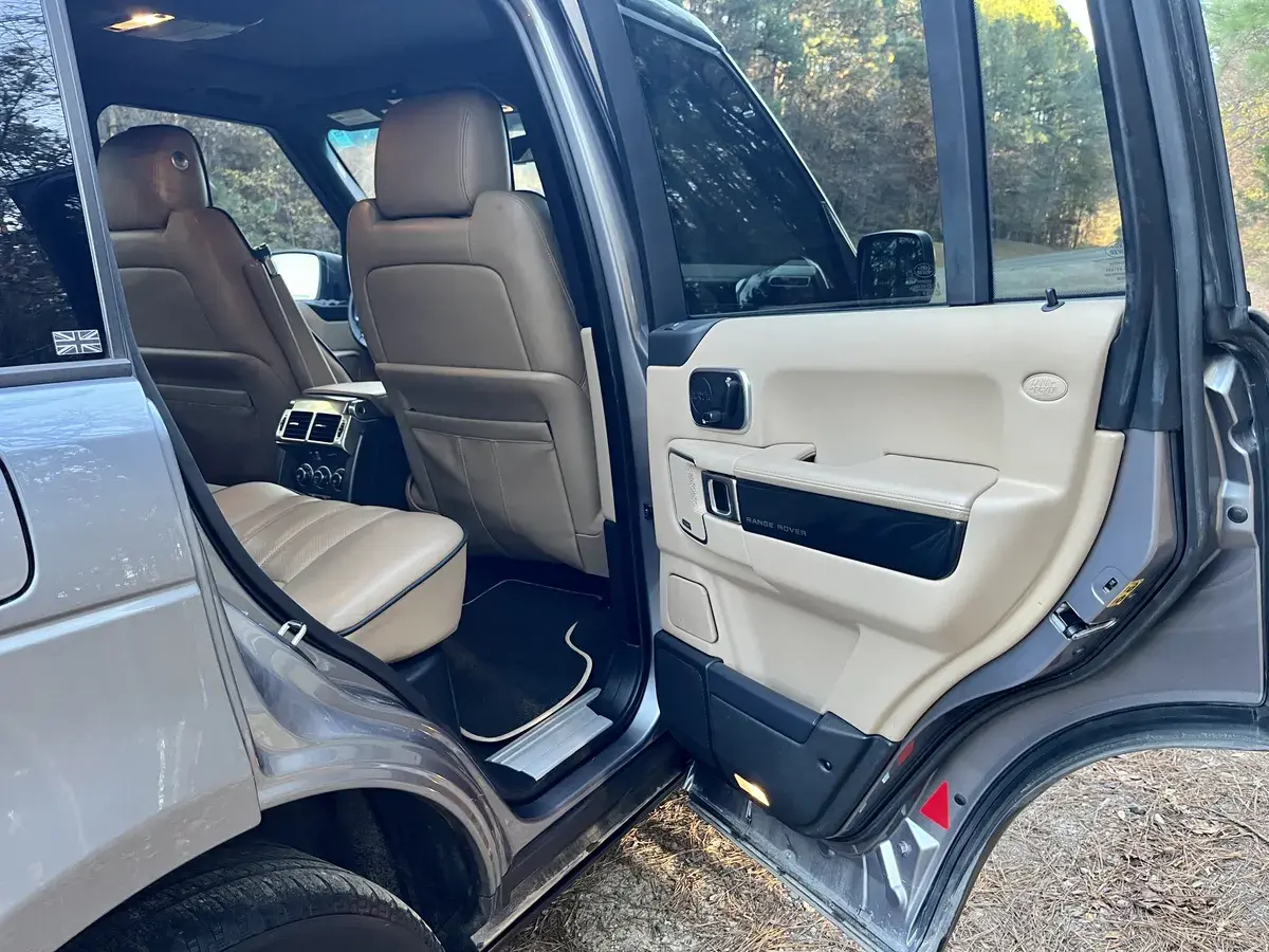 2012 Land Rover Range Rover HSE Lux