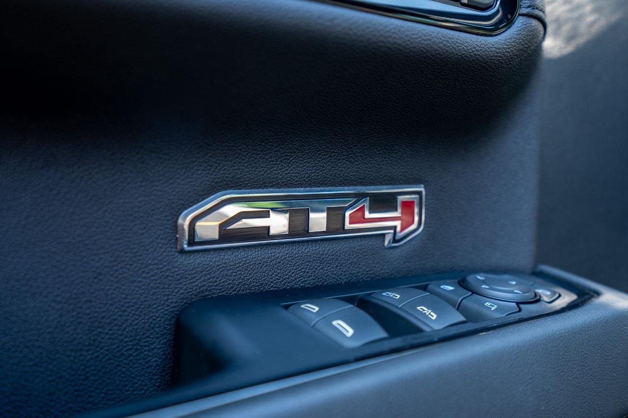 2023 GMC Sierra 1500 AT4