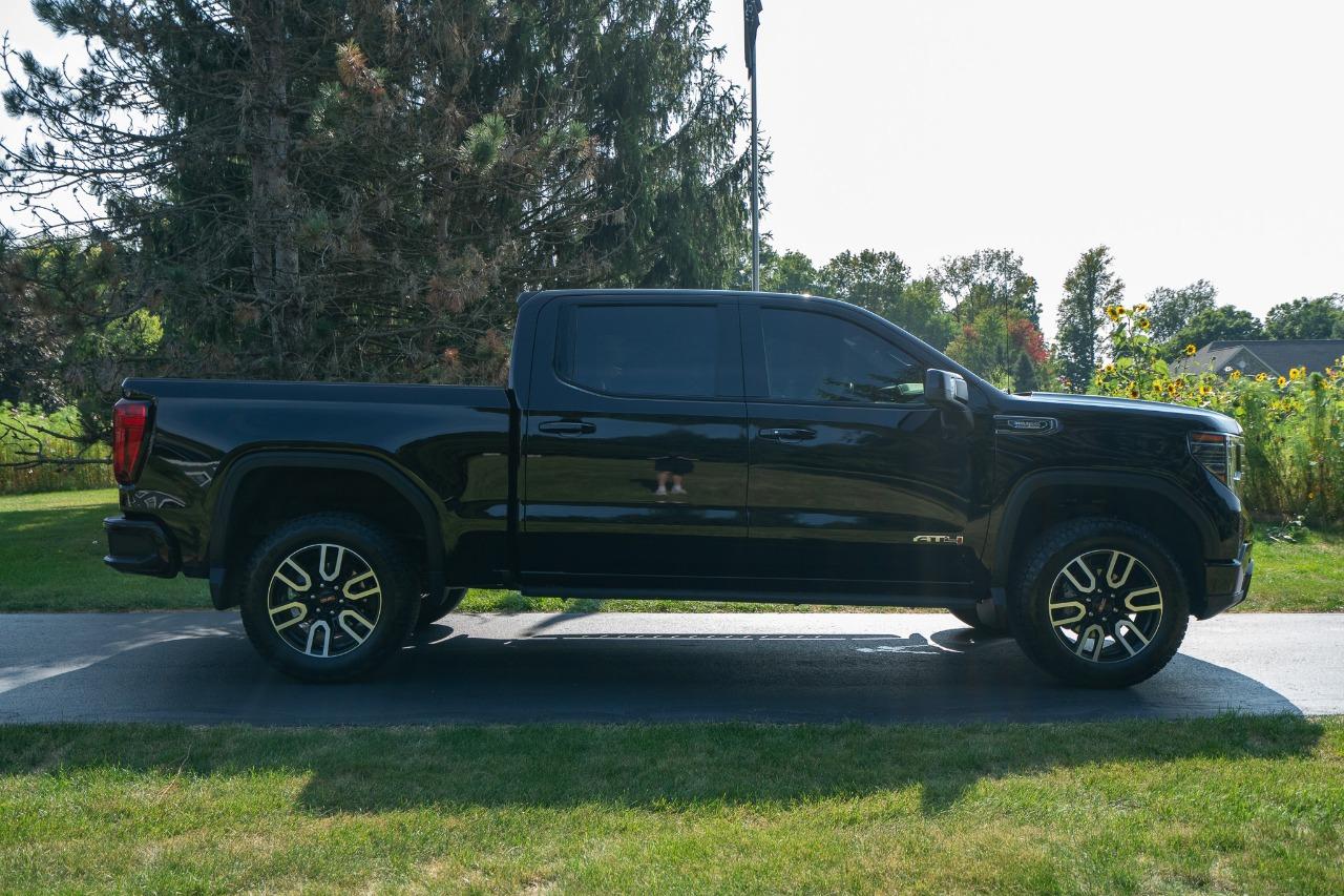 2023 GMC Sierra 1500 AT4 - 2