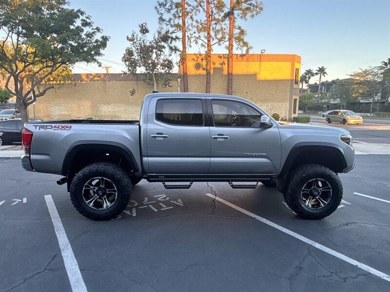 2017 Toyota Tacoma TRD Pro - 5