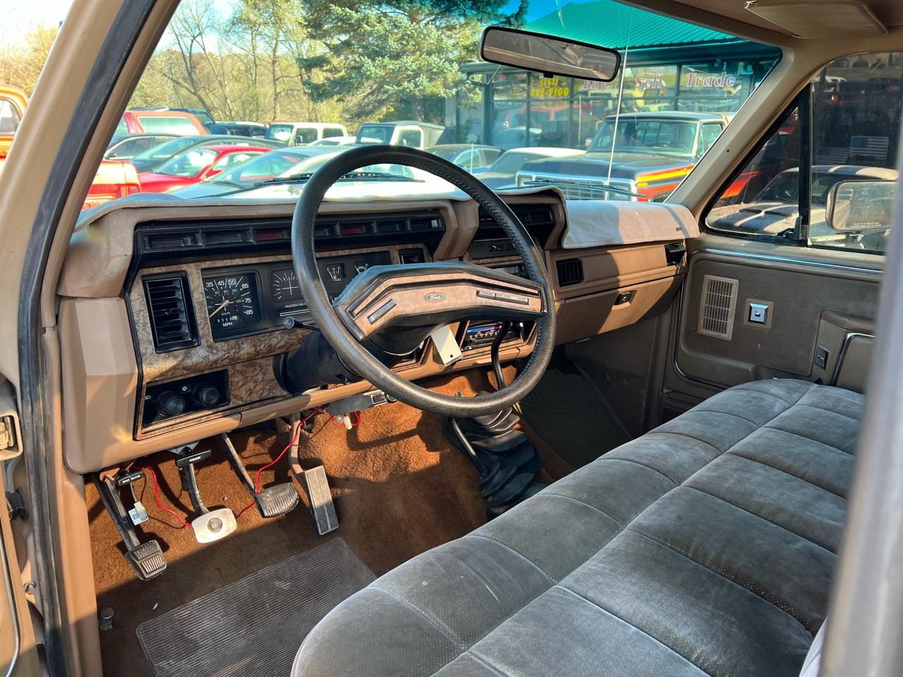 1986 Ford F-150 Lariat