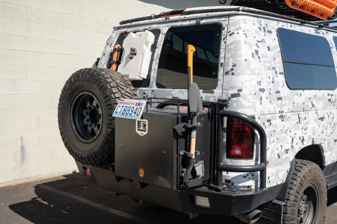 Modified 2002 Ford E-250 Overlander