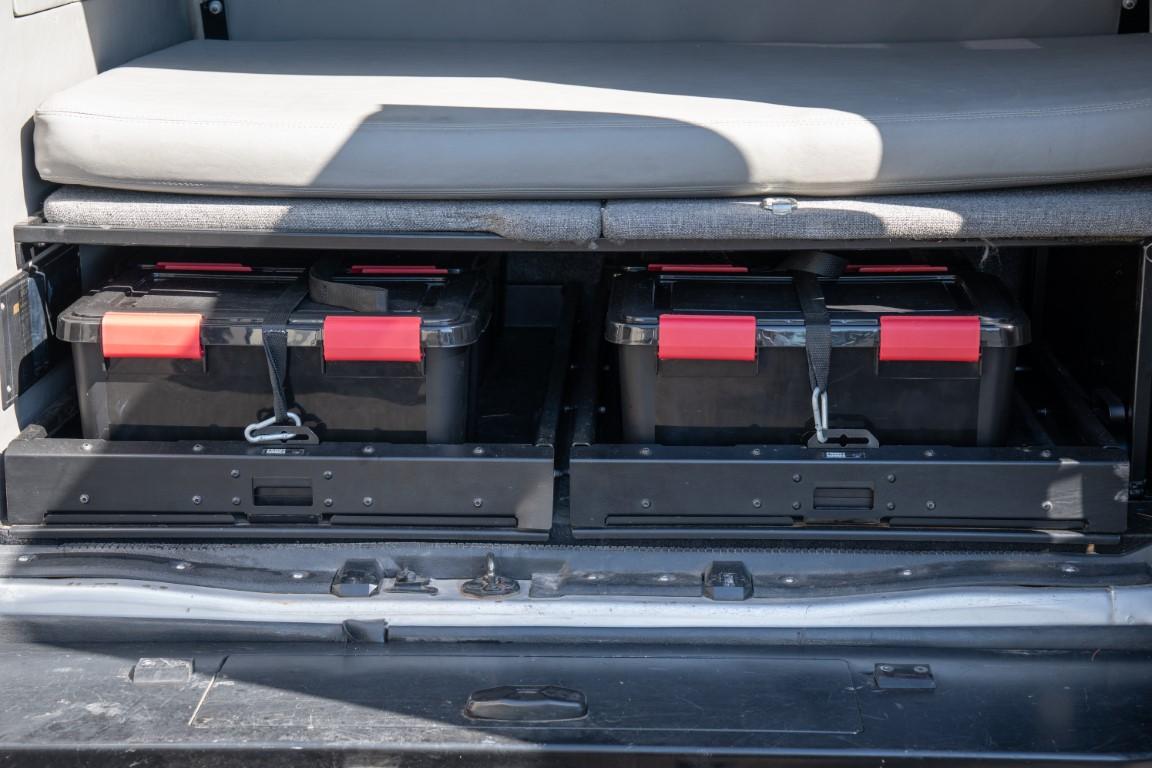 Modified 2002 Ford E-250 Overlander