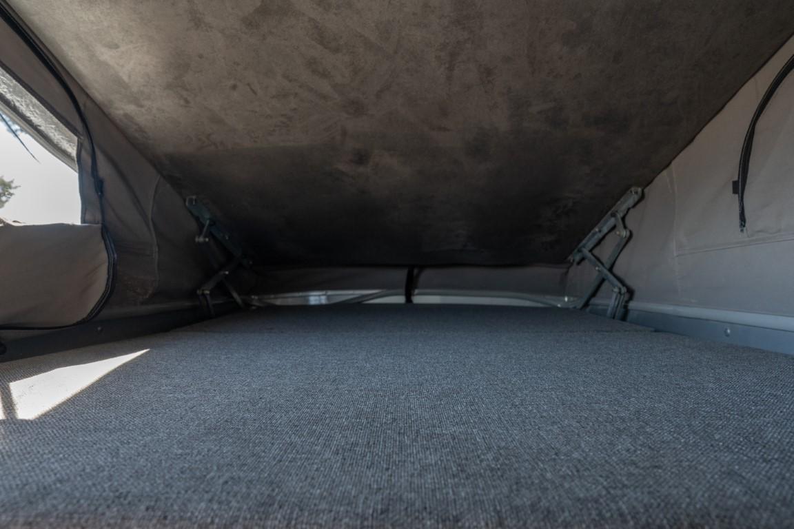 Modified 2002 Ford E-250 Overlander